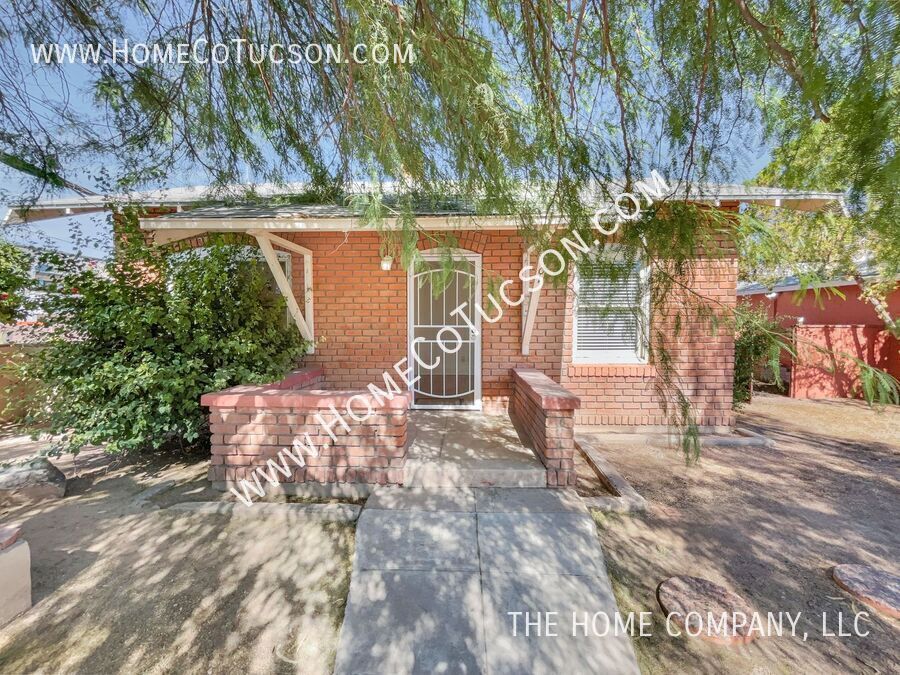 Foto principal - 1001 E Elm St