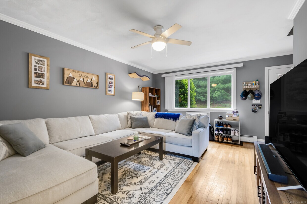 Foto principal - 224 New Britain Ave