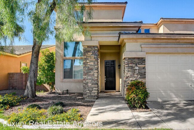 Building Photo - 5 br, 3 bath House - 2411 Winter Cliffs St.