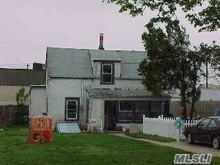 Primary Photo - 253 John St