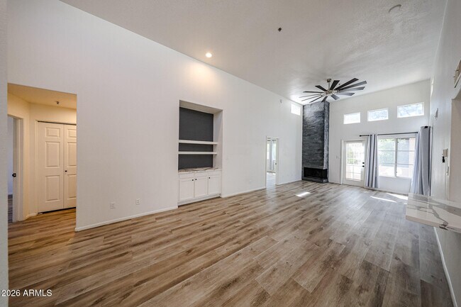 Foto del edificio - 11333 N 92nd St
