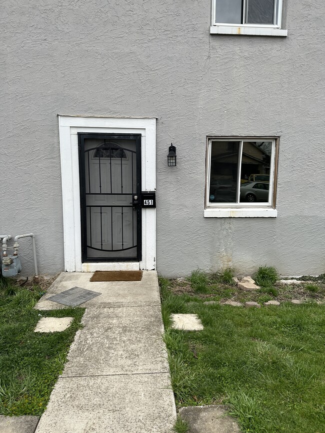 Building Photo - 451 Nace Ave