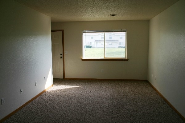 Living Area - Willow Court Townhomes