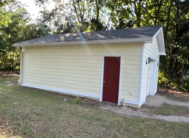 Foto del edificio - 104 Dorchester Ln