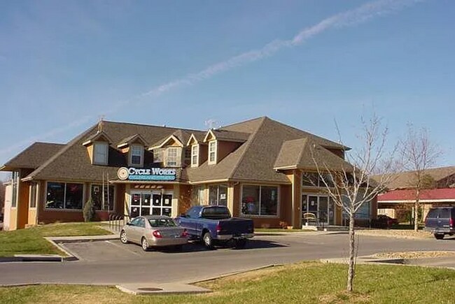 Foto del edificio - 2121 Kasold Dr