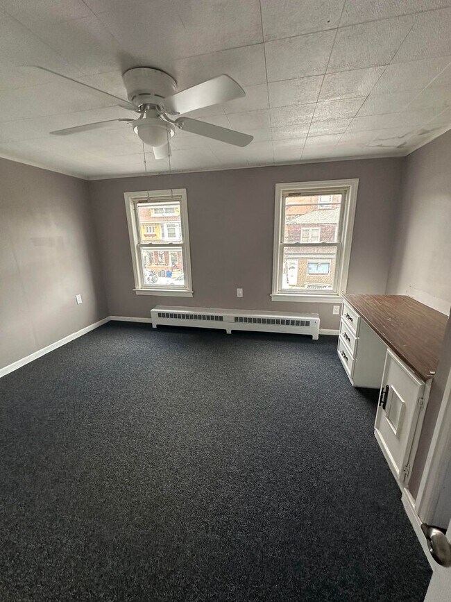 Foto del edificio - 3 bed, 1 bath apartment in lansfod