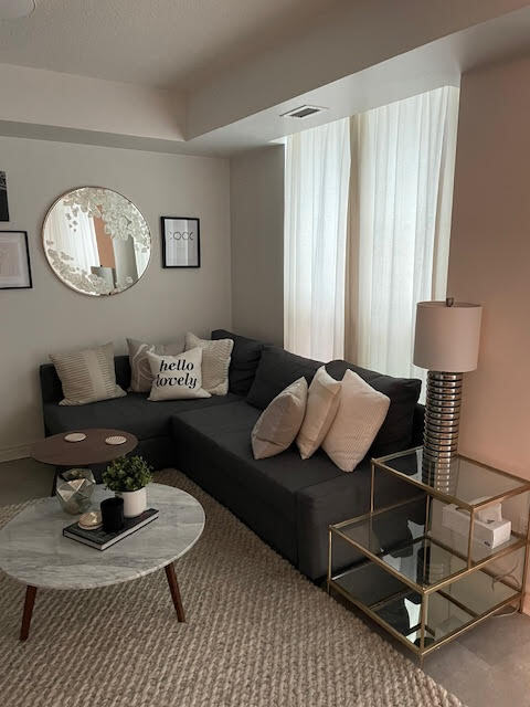 Building Photo - 51-951 Lower Simcoe St