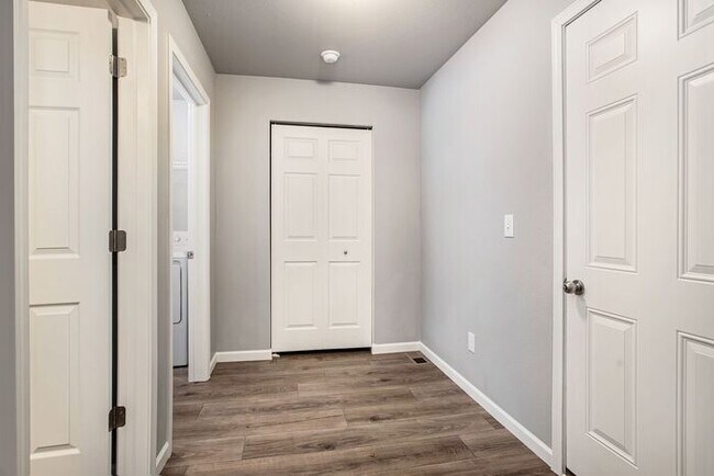 Foto del edificio - 59698 Glidden St