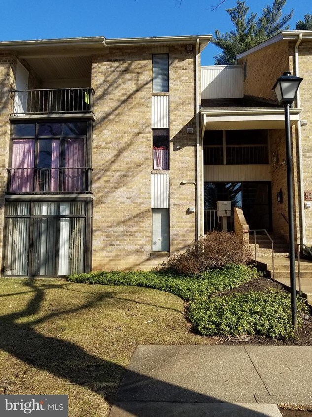 5472 Cedar Ln Unit C1, Columbia, MD 21044 Condo for Rent in Columbia