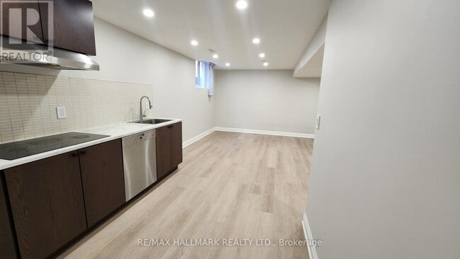 Building Photo - 97 Luba Ave