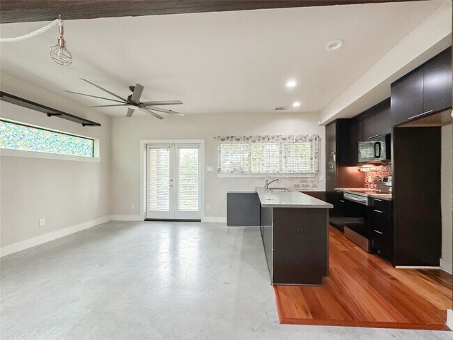 Foto del edificio - 68 Meadow Lea Dr