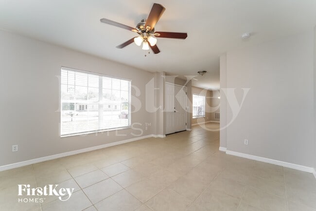 Building Photo - 3863 Atwater Dr