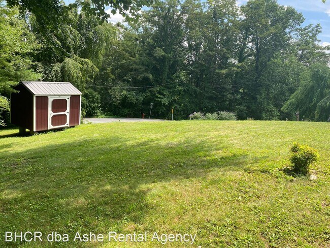 Foto del edificio - 3 br, 1.5 bath House - 502 Greenbriar Drive