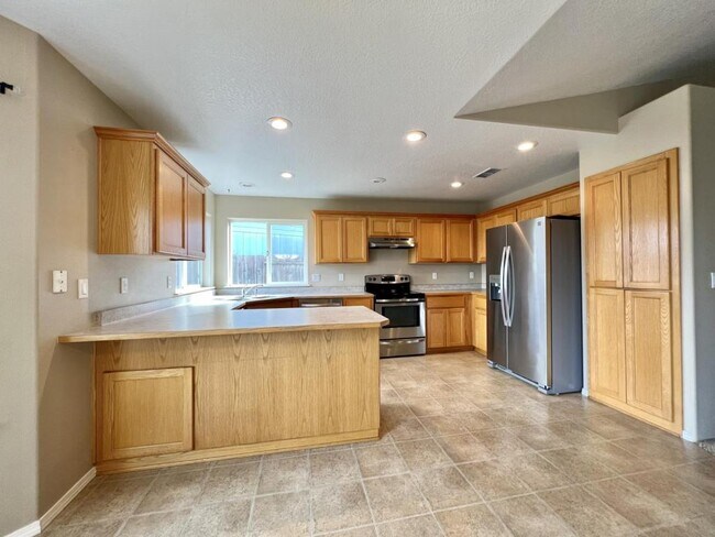 Building Photo - 1462 Andy Griffith Dr
