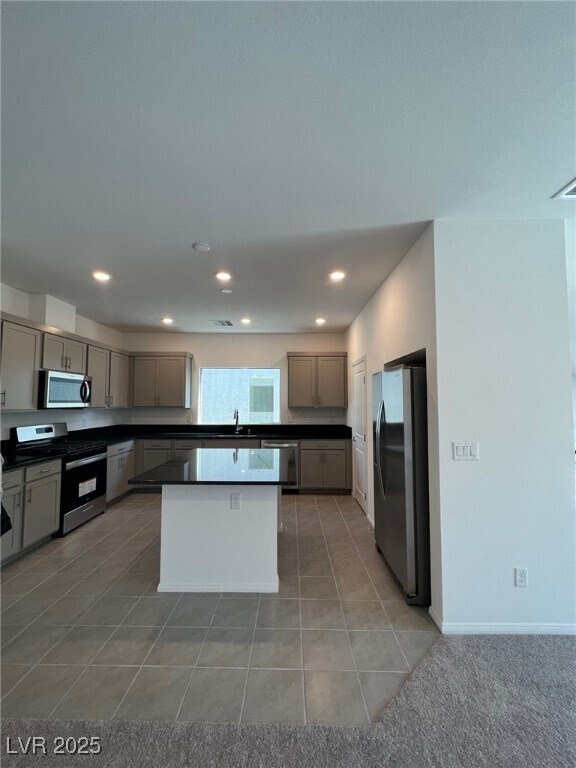 Foto del edificio - 5872 Becklow Gdns Ave