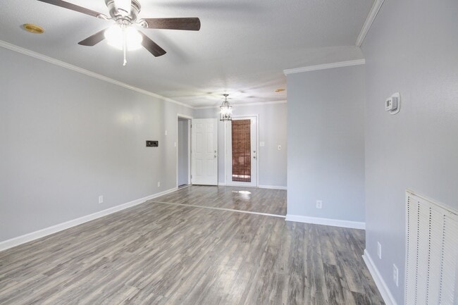 Building Photo - Three Bedroom Home for Rent with Two Bonus Areas!!!