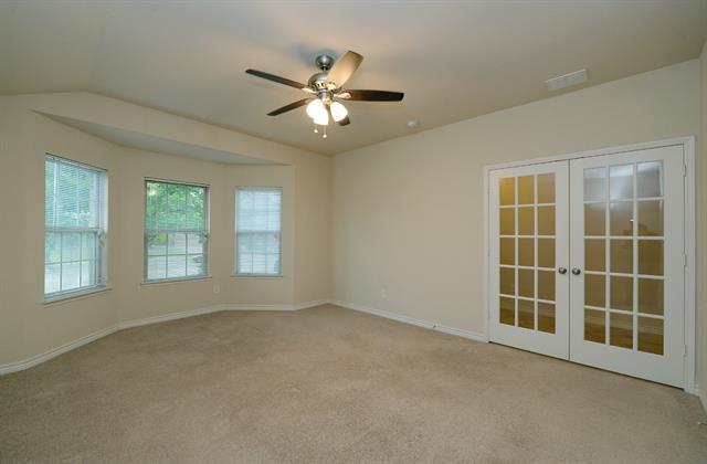 Foto del edificio - 1917 Megan Creek Dr