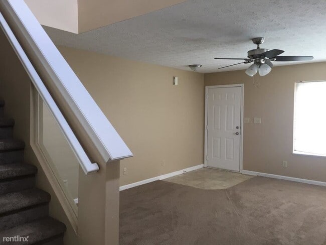 Building Photo - 3 br, 2.5 bath House - 6656 Dunsdin Dr