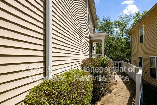 Foto del edificio - 2418 Nashboro Blvd