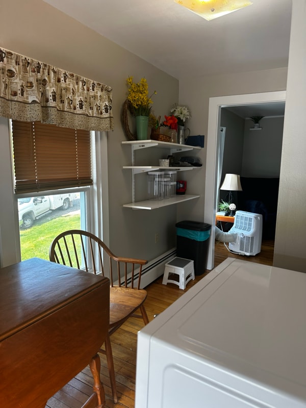 Foto principal - 583 East St