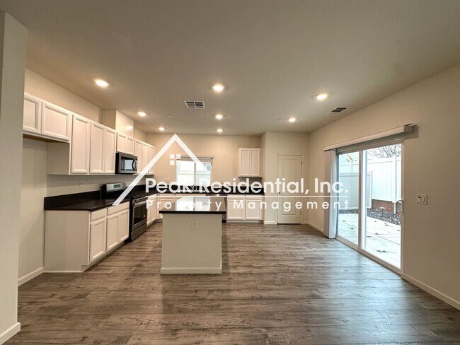Foto del edificio - 4 br, 2.5 bath House - 11777 Socrates Wy