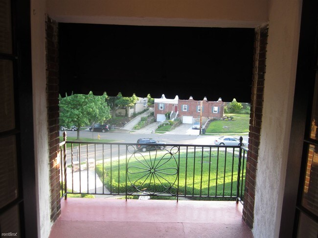 Foto del edificio - 100 Newburn Dr