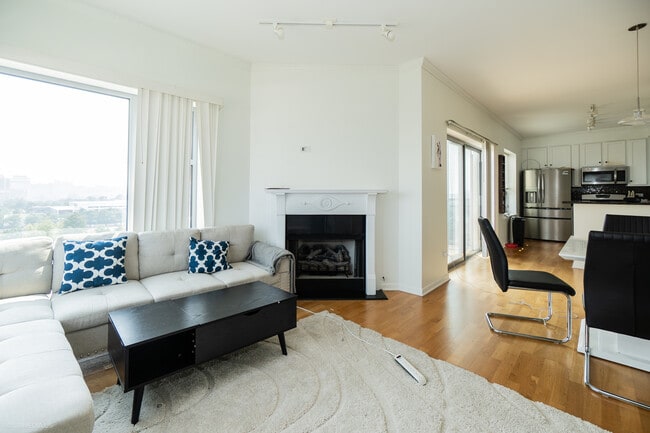 Foto del edificio - 100 N Hermitage Ave