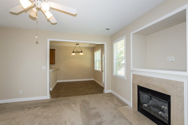 Foto del edificio - 2645 Winding River Dr