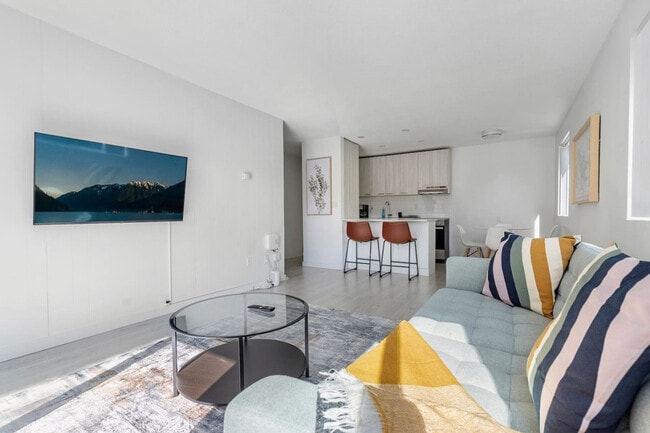 Photo du bâtiment - 55 E 12th Ave