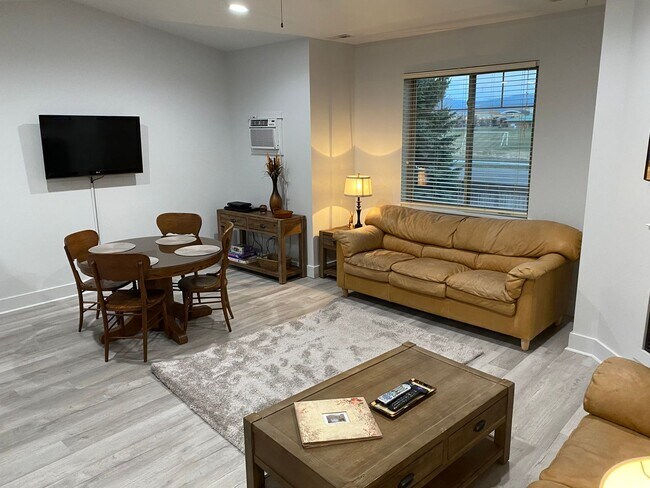 Building Photo - 4376 Brookside Lane