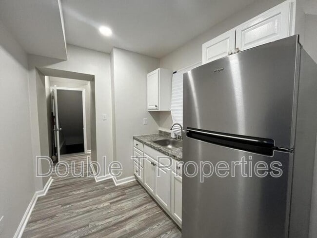 Foto del edificio - 1419 E Preston St