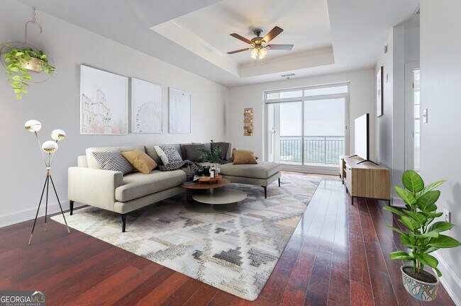Foto del edificio - 325 East Paces Ferry Rd NE