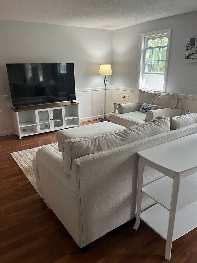 Foto del edificio - Fully updated 2Bd / 2Br Bassett Pond Condo...