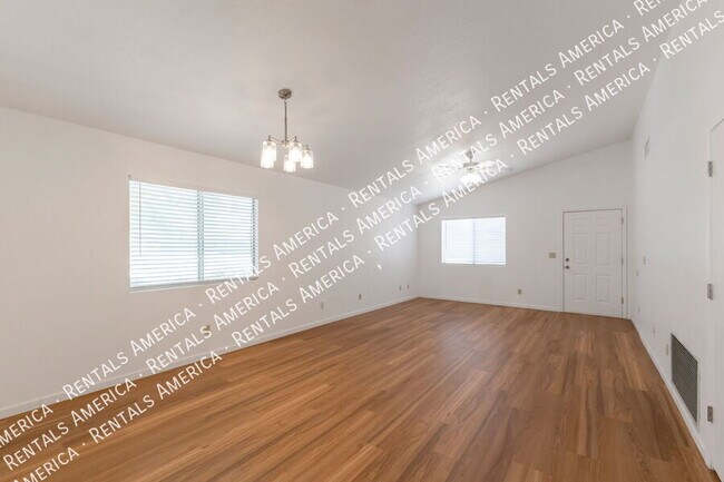 Foto del edificio - 8668 S Desert Dove Dr
