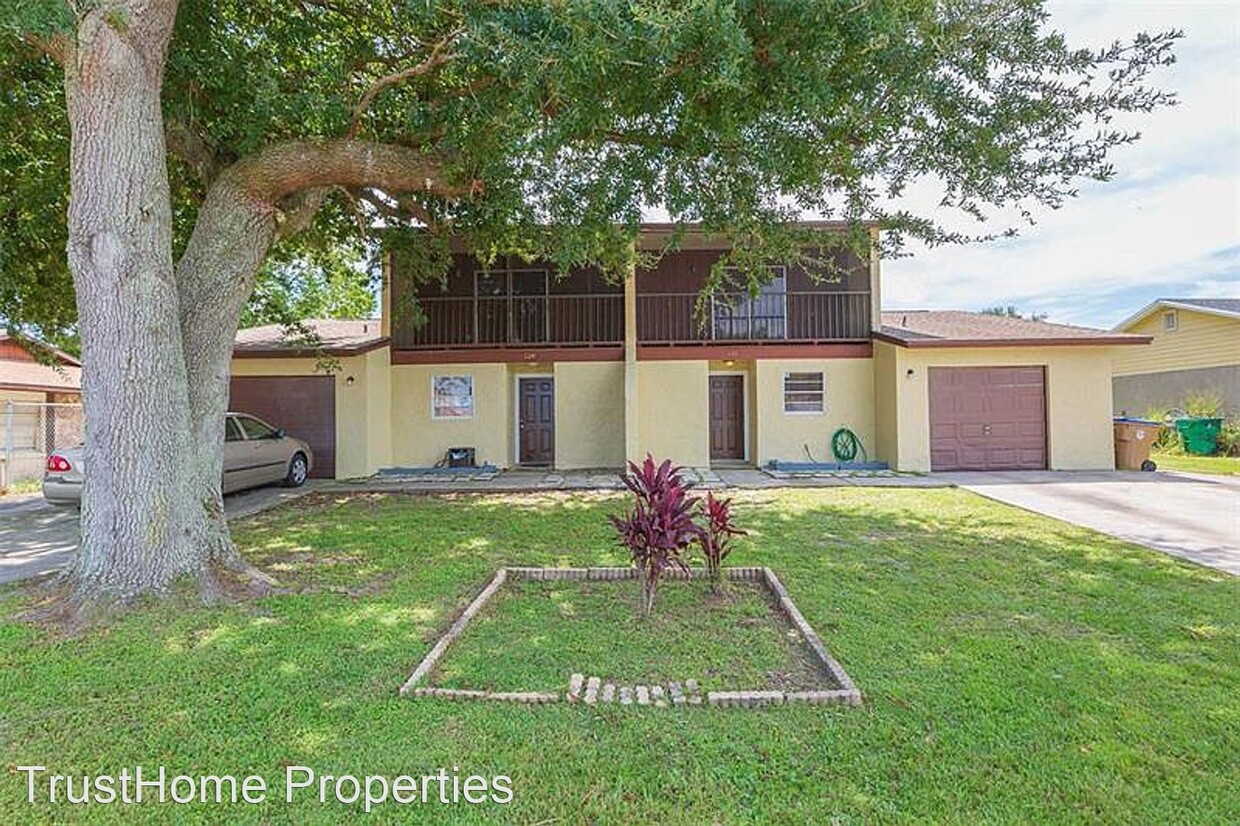 Primary Photo - 2 br, 2.5 bath House - 622 Royalty Court U...