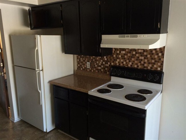 Foto del edificio - 8140 24 Mile Rd