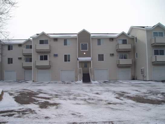 Building Photo - 900 Wescott Sq