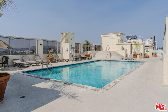 Building Photo - 421 La Fayette Park Pl