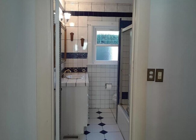 Foto del edificio - 272 Mountain View Ave