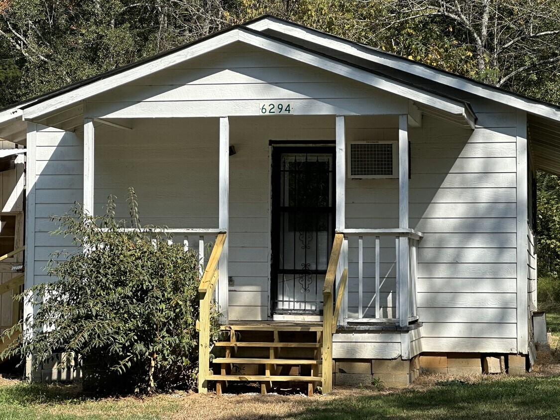 Primary Photo - 6294 Nita Lake Rd