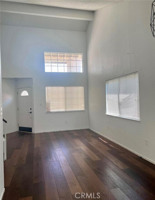 Foto del edificio - 8109 Birch St
