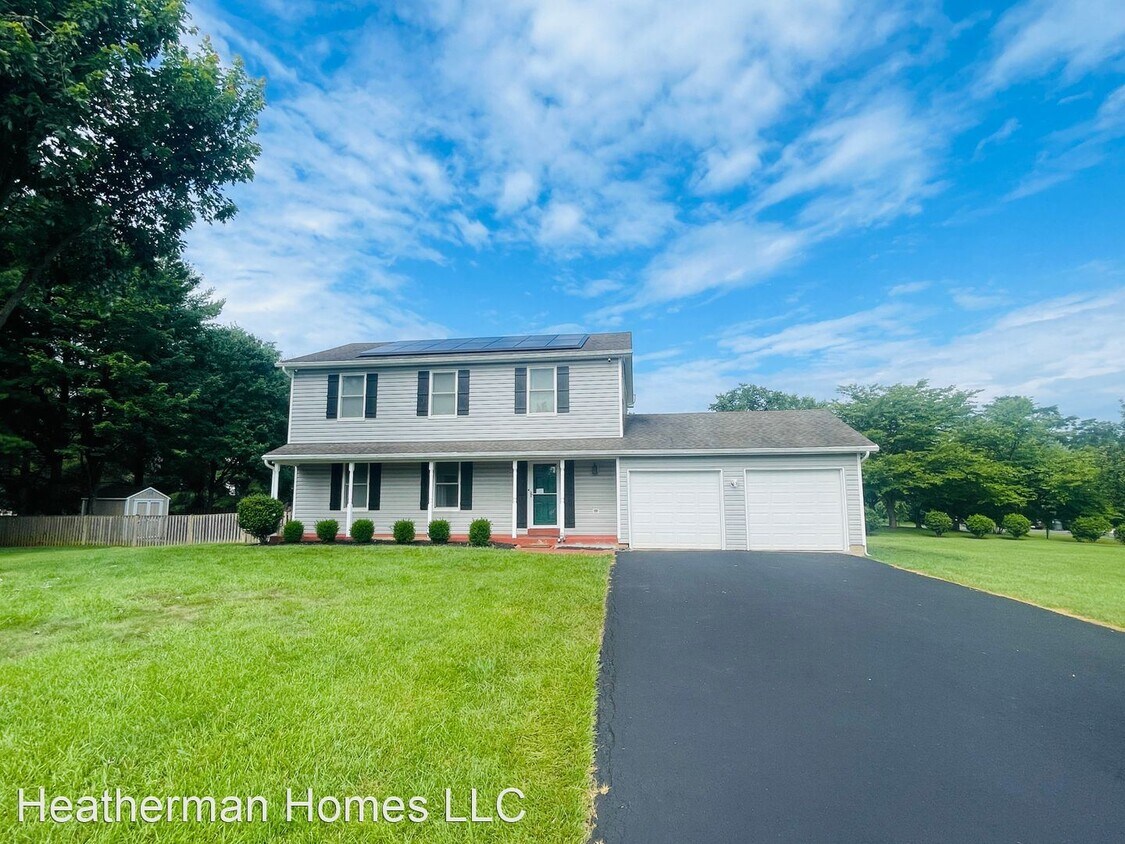 Primary Photo - 5 br, 3.5 bath House - 44 Buck Road