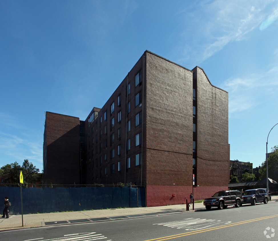 Foto del edificio - Borinquen Court