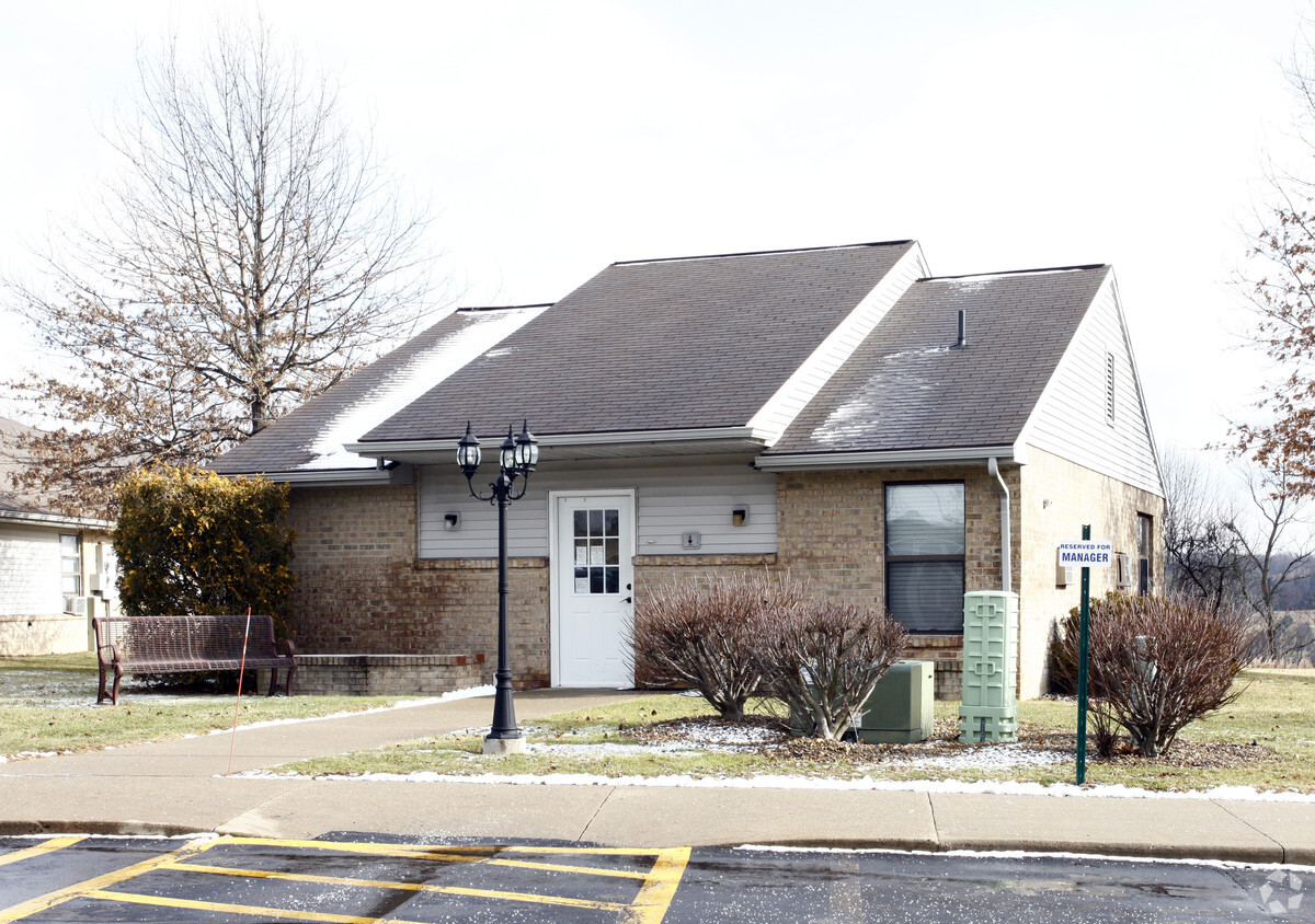 Building Photo - Roseland Apartments