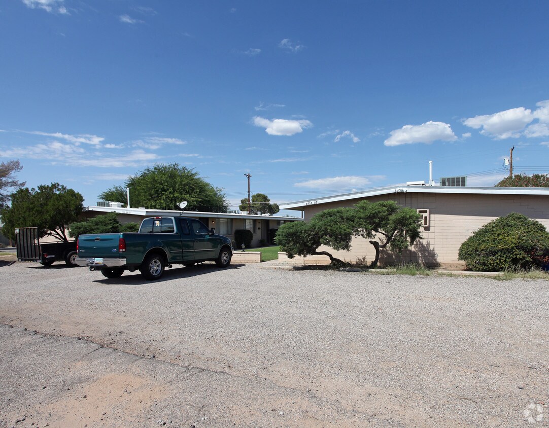 Primary Photo - 4501-4509 E Pima St