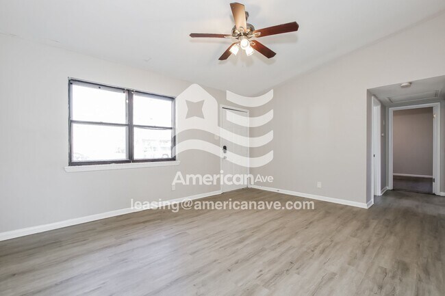 Foto del edificio - 35 Durham Dr