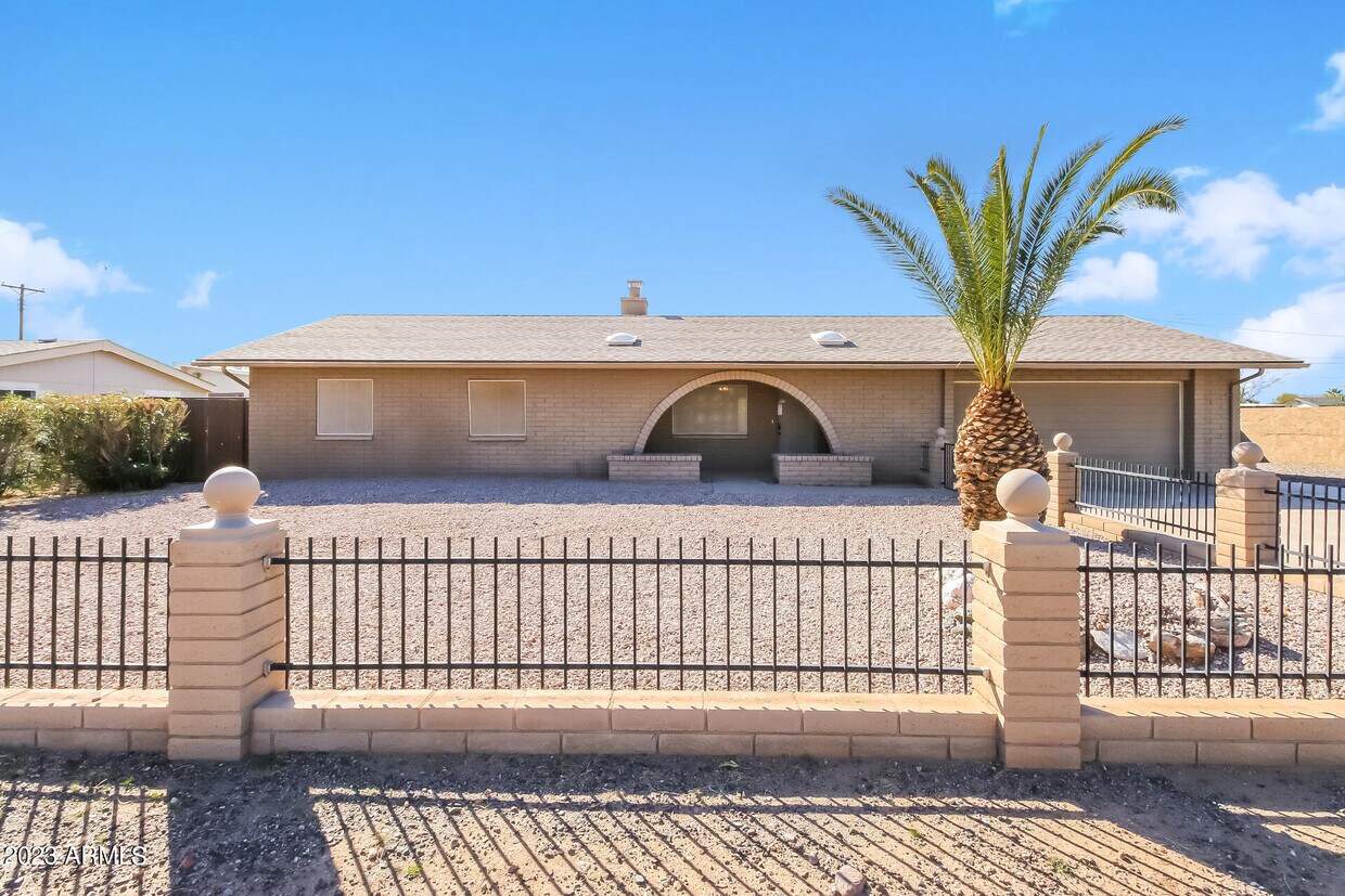 222 S Elmont Dr, Apache Junction, AZ 85120 House Rental in Apache