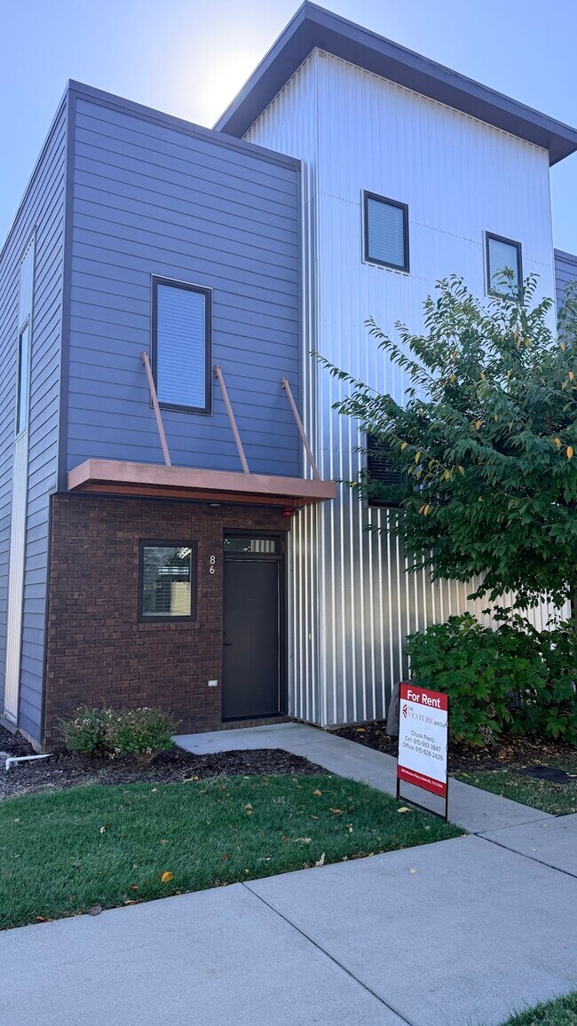 Photo - 86 Evanston Ave Townhome