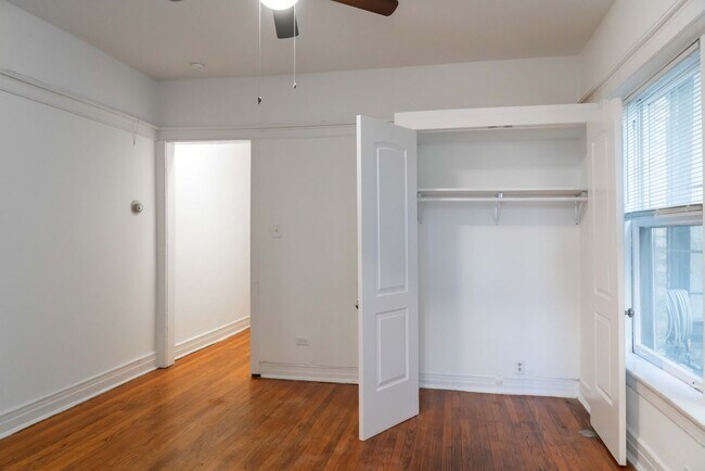 Foto del edificio - Uptown / Ravenswood - Studio - w/ Deck