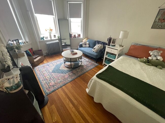 Photo - NO BROKER FEE! Available 9/1 Studio in Fen... House